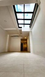 Rowell Road (D8), Retail #451197291